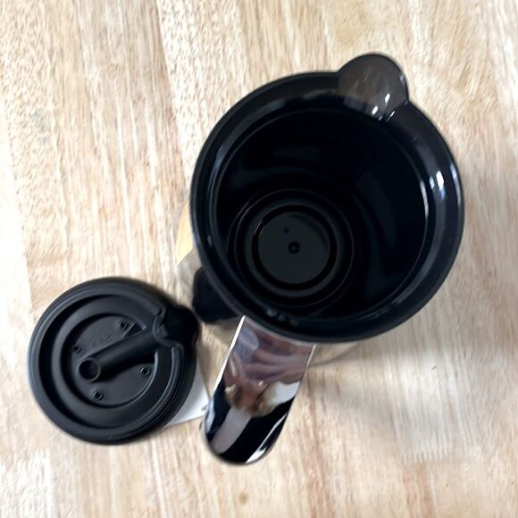 NWT KEURIG THERMAL CARAFE - Picture 4 of 9